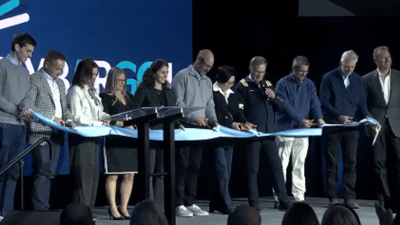 局气马叔聊移民实地考察:松州区域中心HYBAR海霸钢厂二期项目盛大开业,EB5项目投资人100%完成就业创造(美国EB5投资移民乡村项目)-神州四方移民